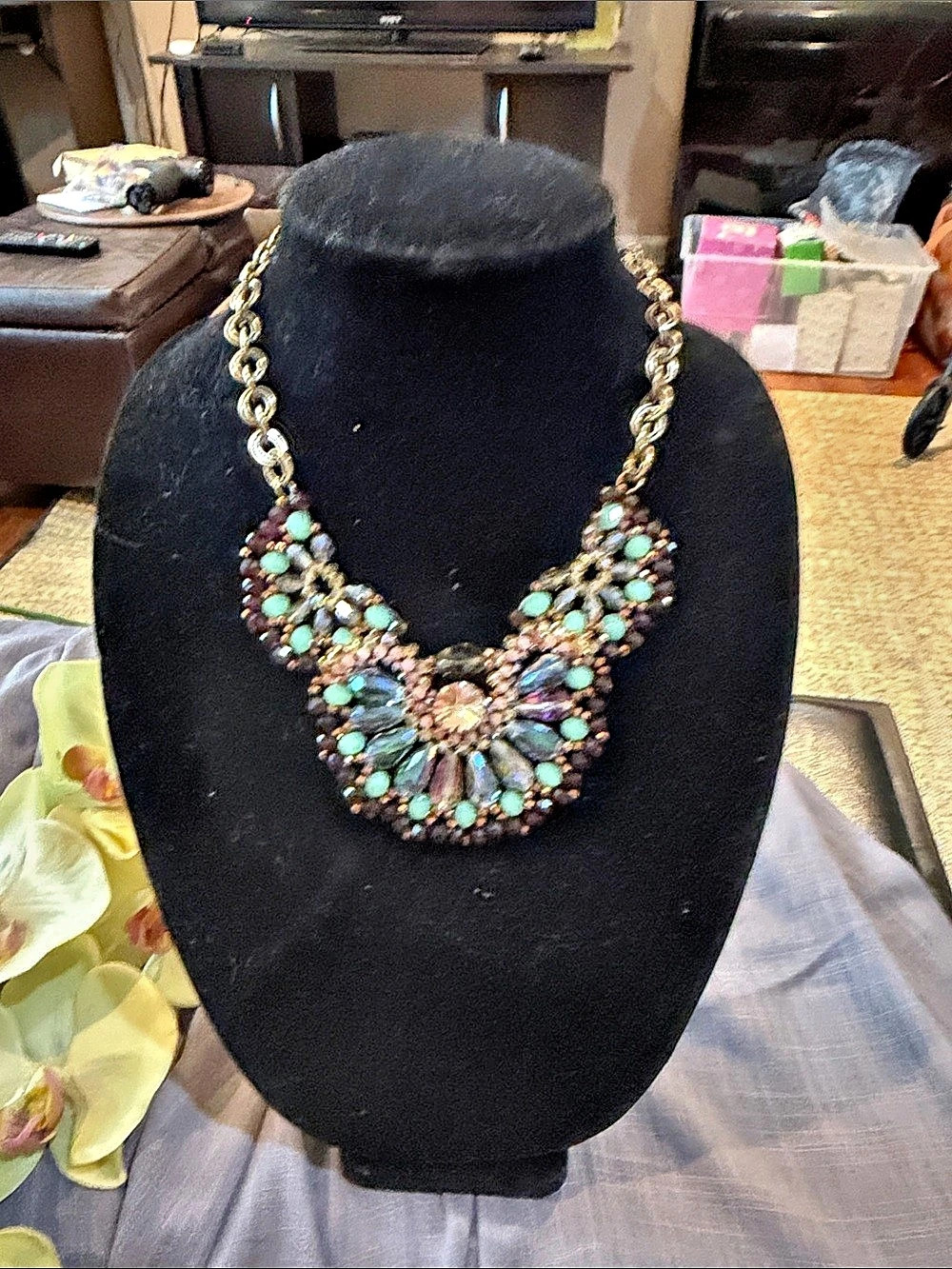 Beaded Statement Necklace in Black & Green Like New